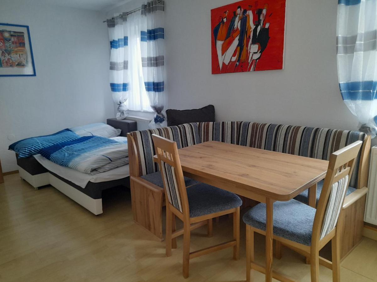 Appartment Fuer 4 Bis 8 Personen Bad Zell Exterior photo